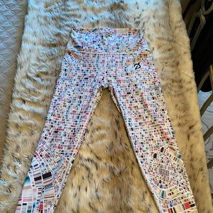 Peloton WITH size large bottom!